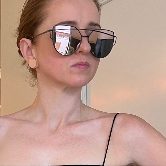 Fashion Oversized Sun Glasses Black Metal Frame Rose Tinted Lens - Picture 4 of 14